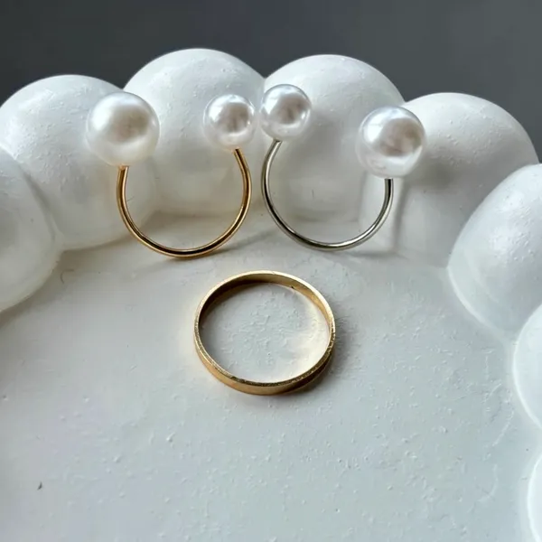 SILVER_&_GOLD_PEARL_RINGS_STACK
