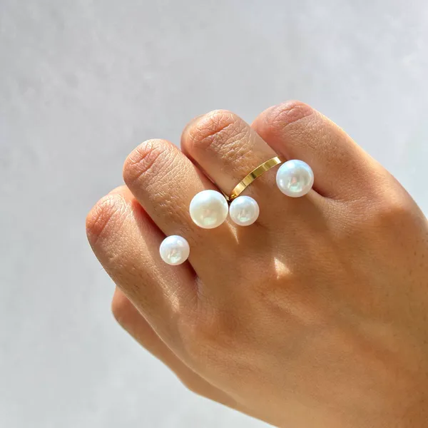 SILVER_&_GOLD_PEARL_RINGS_STACK