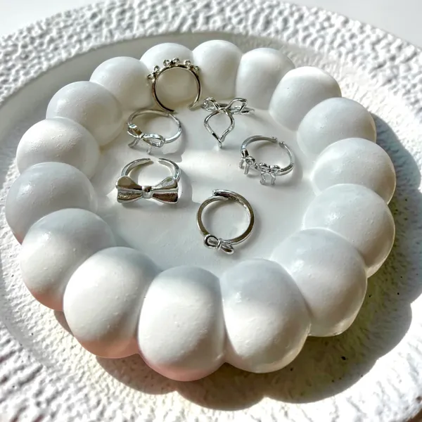 SILVER_BOW_RINGS_STACK