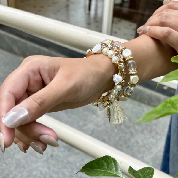 BRIDGERTON_BRACELET_STACK