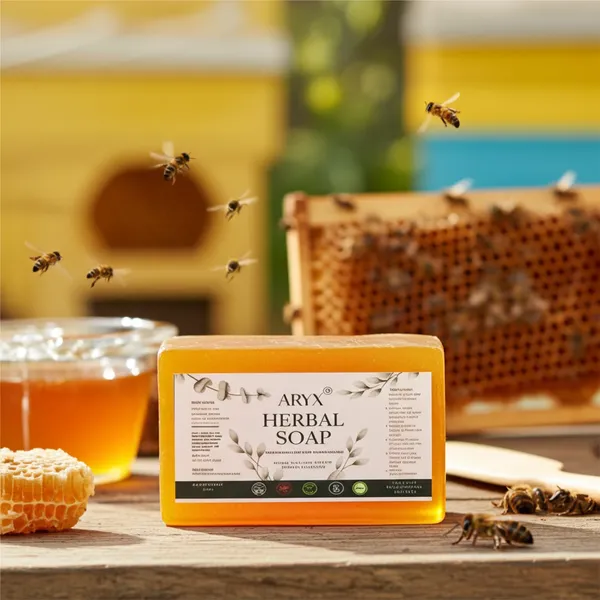 Herbal_Soap_With_Honey_&_Natural_Ingredients_Pack_Of_2