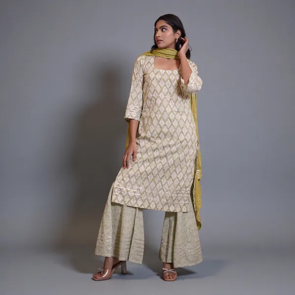 Block_Printed_Cotton_Kurta_Palazzo_Set_With_Dupatta_-_Ethnic_Indian_Wear