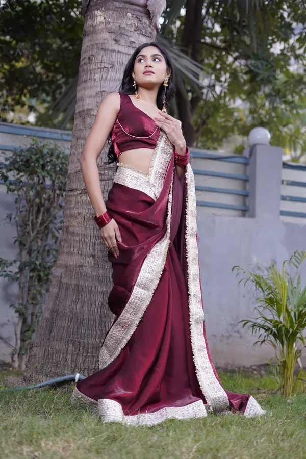 Maroon_And_Gold_Ethnic_Saree_For_Women