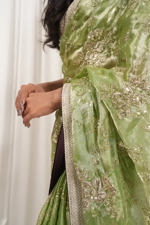 Not_your_avagrage_green_saree