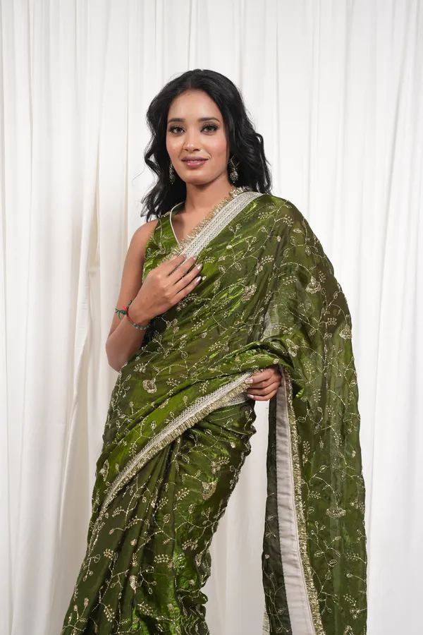 The_totta_green_saree