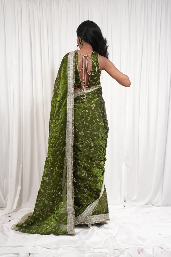 The_totta_green_saree