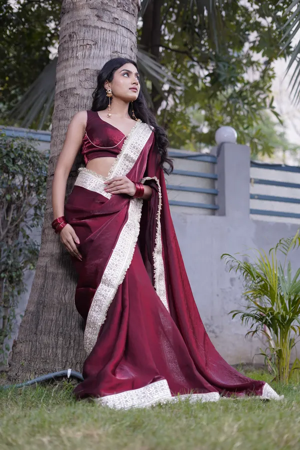 Maroon_And_Gold_Ethnic_Saree_For_Women