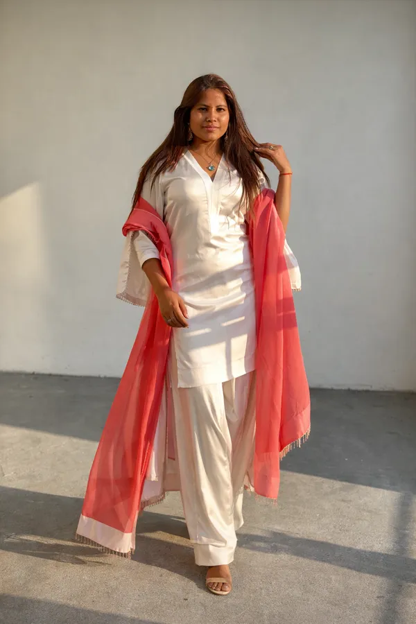 White_Kurta_Set_With_Red_Dupatta_-_Traditional_Ethnic_Wear_For_Women