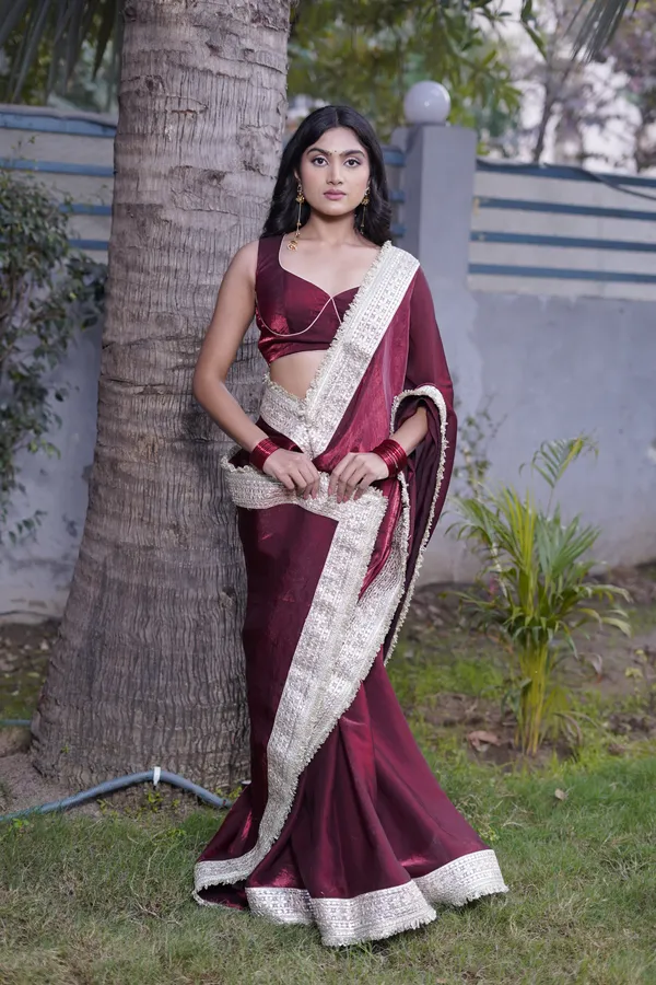 Maroon_And_Gold_Ethnic_Saree_For_Women