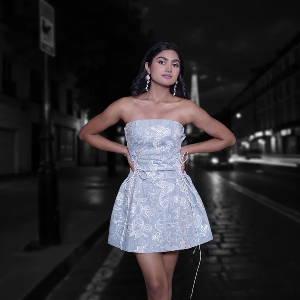 Elegant_Light_Blue_Floral_Print_Strapless_Mini_Dress