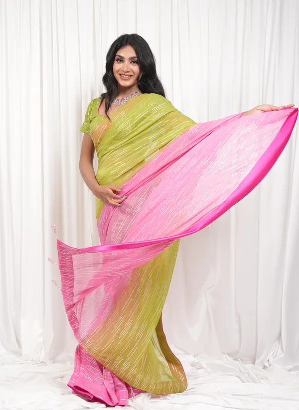 Queens_moment_pink_and_green_saree