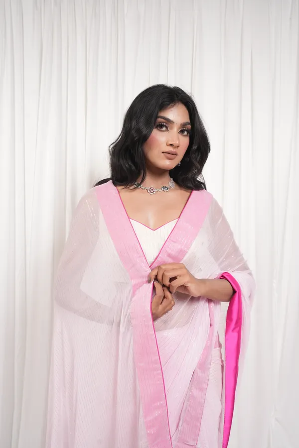 Queens_moment_blush_pink_saree