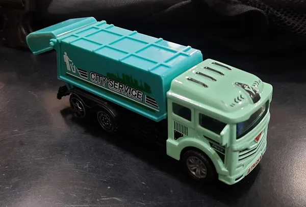 5_Inches_Inertia_Friction_Powered_Garbage_Dumper_Mini_Truck_Toy_Metal_Diecast_Truck_with_Plastic_Movable_Parts,_Toy_for_Kids_Boys