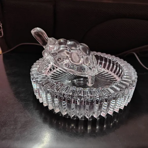 Glass_Turtle-Tortoise_for_Feng_Shui_and_Vastu-Best_Gift_for_Blessing_Career_and_Luck_-with_Pond-Pot_6_Inches_Tray