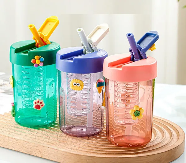 400_ML_Cute_Infuser_Sipper_Mug_Bottle_with_Silicon_Straw,_BPA_Free_Fruit_Infuser_Bottle_for_Kids_Leak_Proof_Bottle_for_Kids,_Green