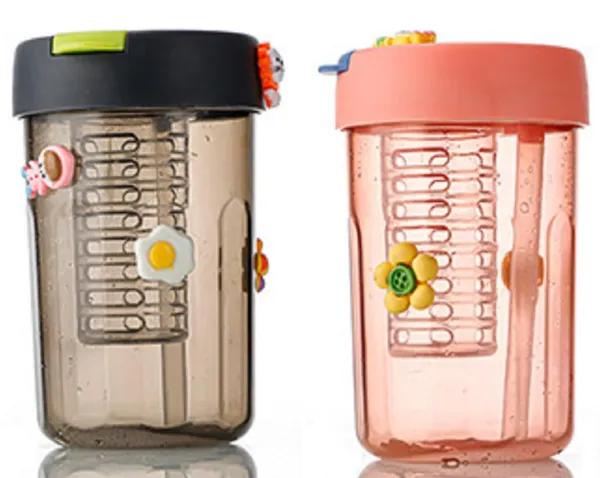 Pack_of_2,_400_ML_Cute_Infuser_Sipper_Mug_Bottle_with_Silicon_Straw,_BPA_Free_Fruit_Infuser_Bottle_Return_Gifting_for_Kids_Leak_Proof_Bottle_for_Kids_Assorted_Color