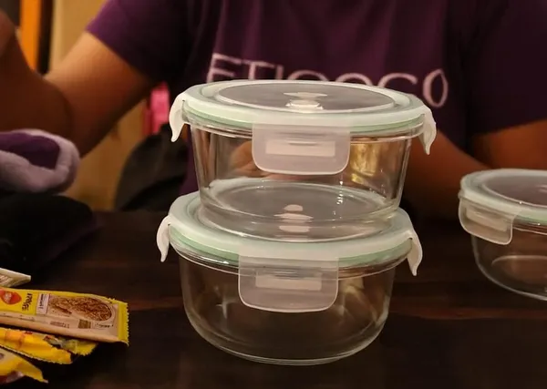Pack_of_3,_Round_Borosilicate_Glass_Food_Storage_Oven_Safe_Container_Set_with_Air_Vent_Airtight_Lid_Microwave_Safe_Bowl,_Glass_Reheating_Bowl_Tiffin,_375_ML,_Clear