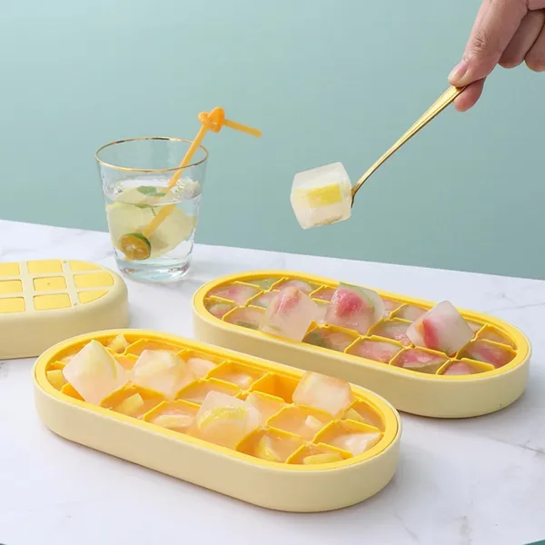 Pack_of_2,_Silicone_Ice_Cube_Tray_with_Lid,_Divided_21_Blocks_Easy_to_Remove_Ice_Tray_for_Icecream_Tea_Liquor_Cube_Ice_Molds,_Yellow
