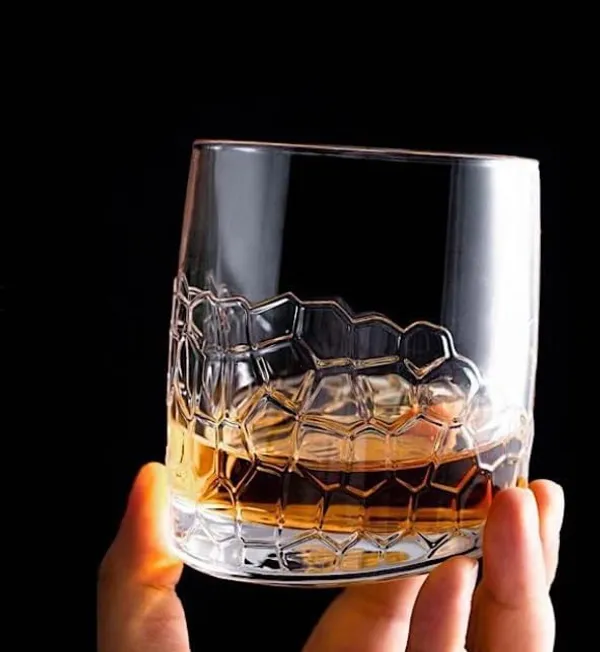 Pack_of_4,_Premium_CARV_Whiskey_Glasses,_Transparent_Textured_Crystal_Whiskey_&_Juice_Tumblers_Bar_Glass_for_Drinking_Bourbon,_Whisky,_Scotch,_Cocktail_Barware_Tumblers_290_ML