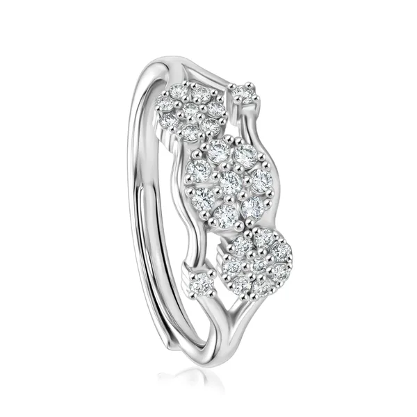 Elegant_Diamond_Cluster_Ring_In_White_Gold