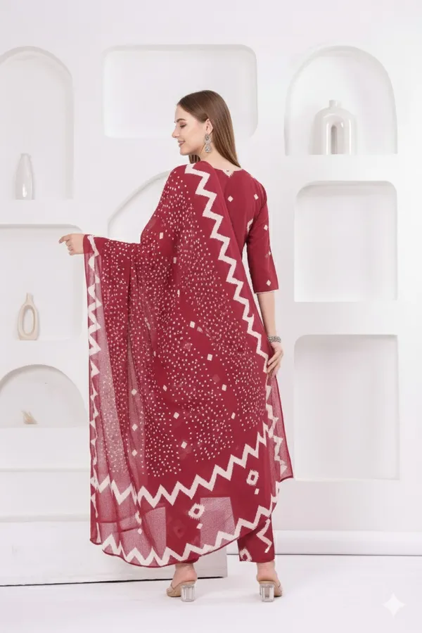 Red_Bandhani_Print_Kurta_Set_With_Dupatta_Ethnic_Wear_For_Women