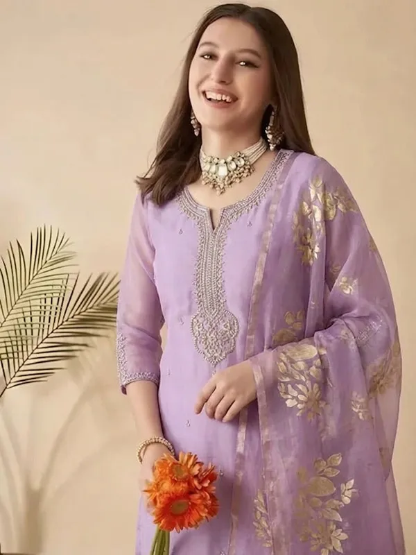 Purple_Embroidered_Organza_Salwar_Suit_Set_With_Dupatta
