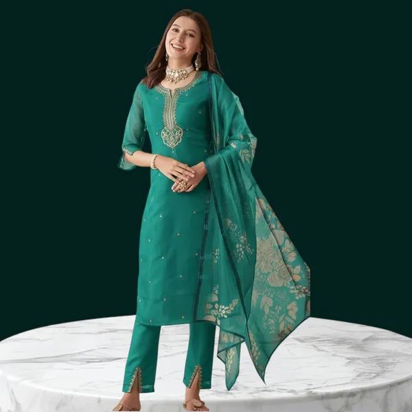 Turquoise_Green_Embroidered_Salwar_Suit_Set_With_Dupatta