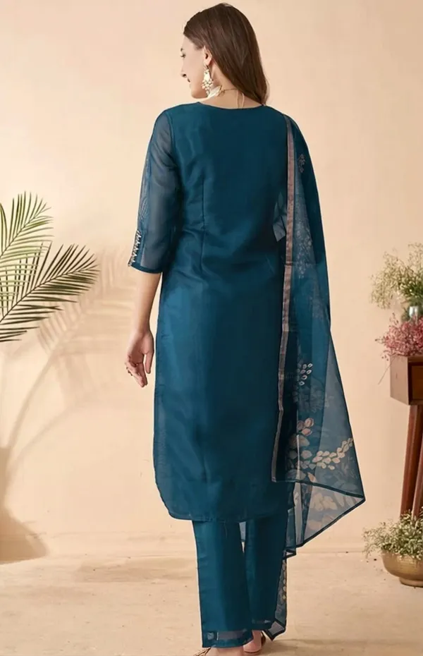 Teal_Blue_Embroidered_Chanderi_Silk_Kurta_Set_With_Floral_Dupatta