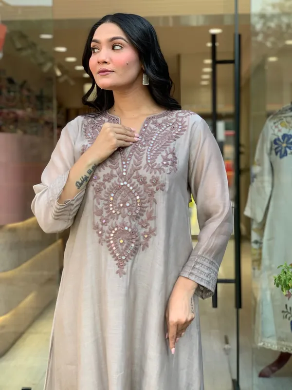 Grey_Embroidered_Silk_Kurta_Set_With_Sequin_Work