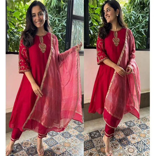 Red_Embroidered_Anarkali_Kurta_Set_With_Golden_Detailing