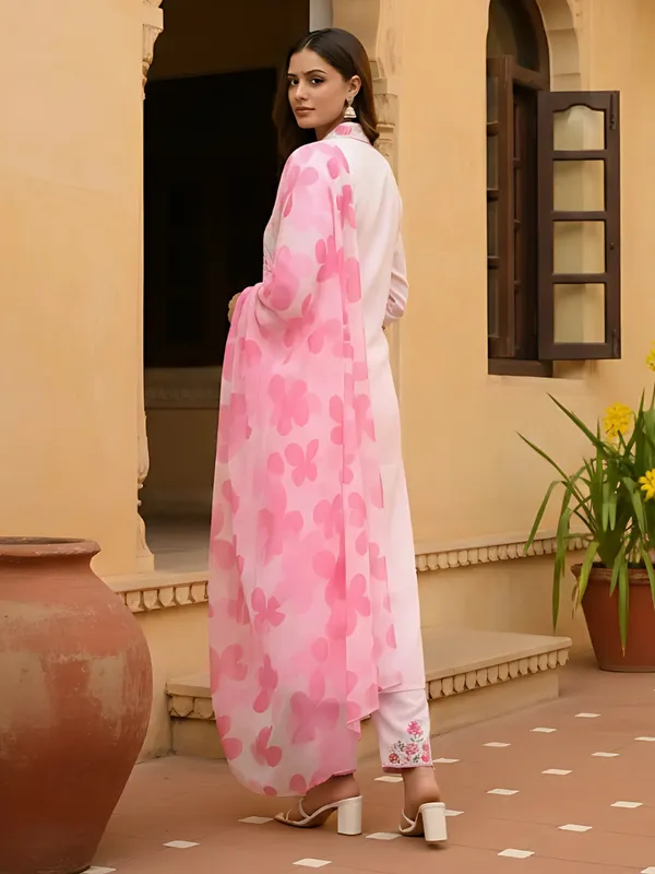 Pink_Floral_Embroidered_Cotton_Kurta_Set_With_Dupatta_Women's_Ethnic_Wear