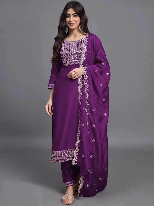 Purple_Embroidered_Kurta_Set_With_Dupatta_Women's_Ethnic_Wear