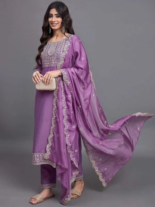 Purple_Embroidered_Ethnic_Suit_Set_With_Dupatta