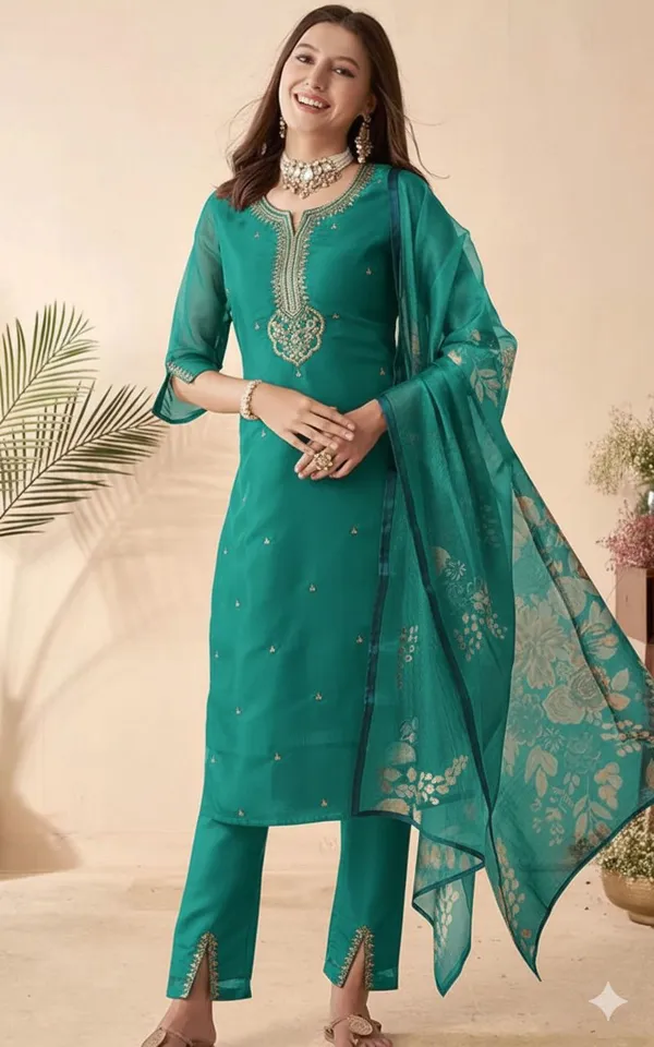 Turquoise_Green_Embroidered_Salwar_Suit_Set_With_Dupatta