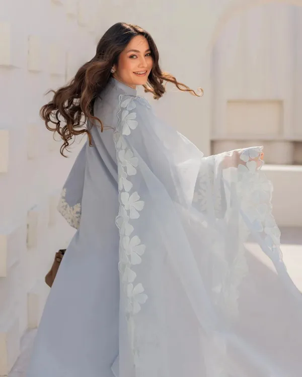 Elegant_Pastel_Yellow_Kurta_Set_With_Embroidered_Sleeves