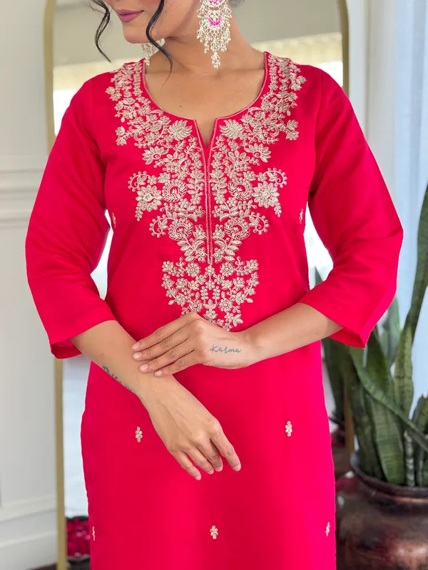 Vibrant_Pink_Embroidered_Kurta_Set_With_Dupatta