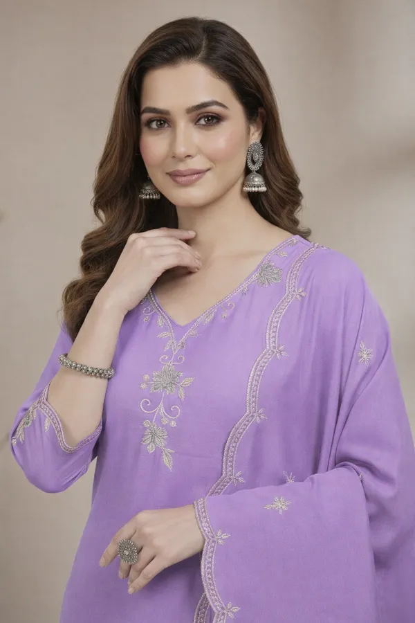 Elegant_Lavender_Embroidered_Suit_Set_With_Dupatta