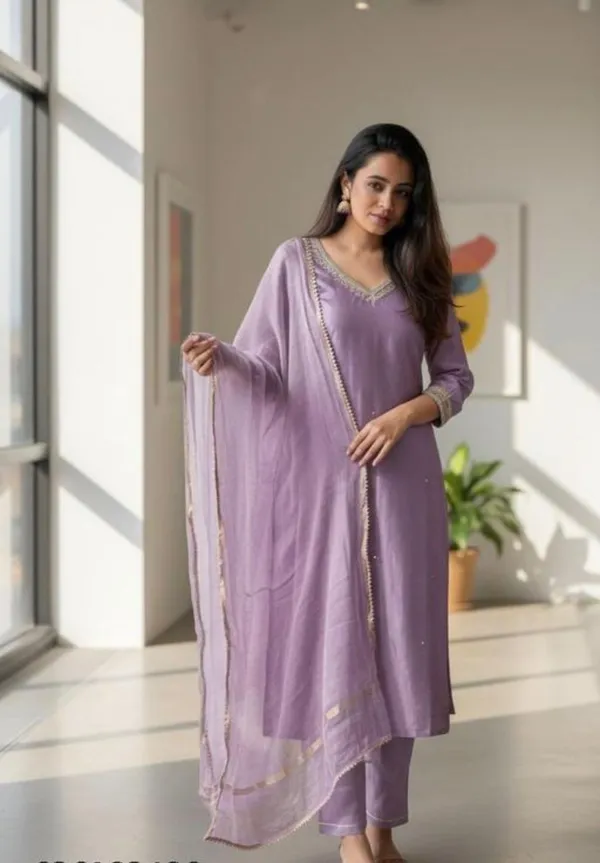 Lavender_Embroidered_Kurta_Set_With_Dupatta