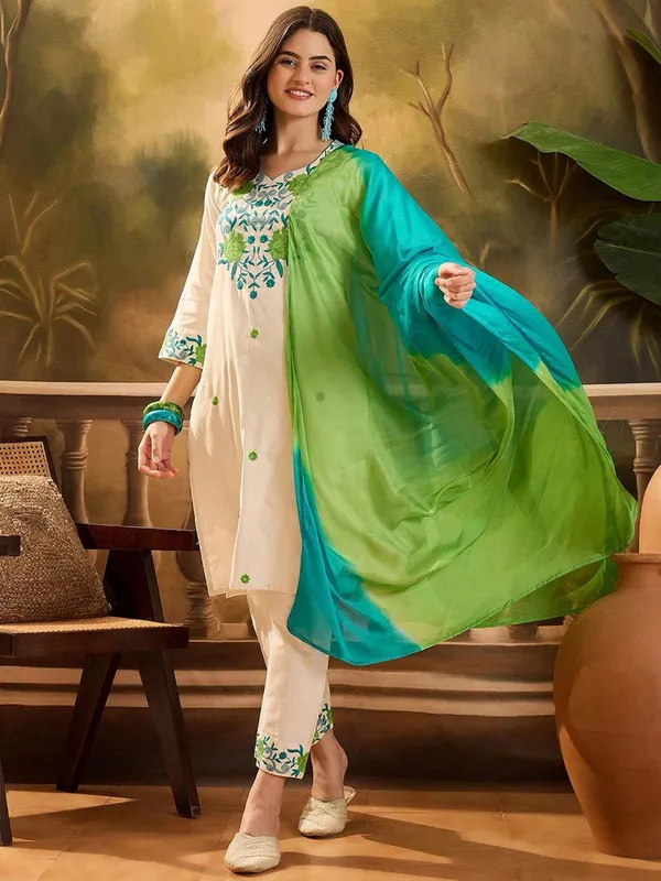 Elegant_White_Ethnic_Kurta_Set_With_Green_Embroidery_And_Gradient_Dupatta