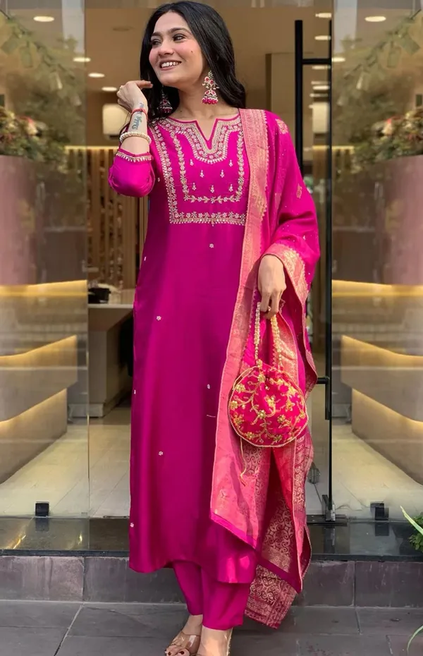 Magenta_Banarasi_Silk_Salwar_Suit_With_Dupatta