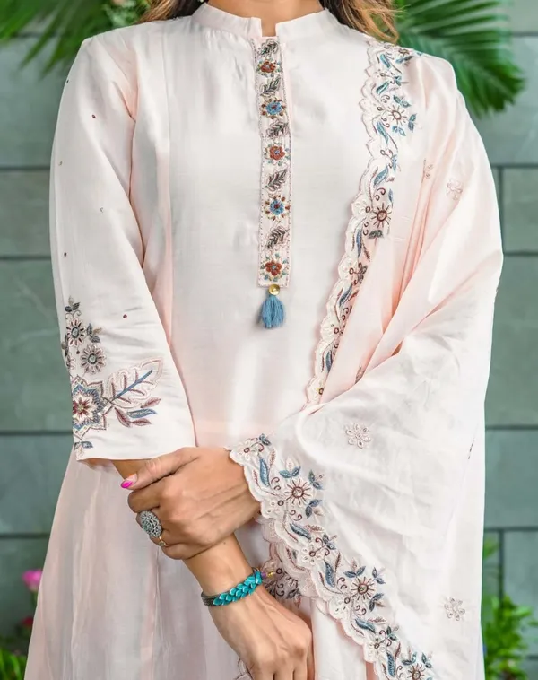 750_Muslin_Cotton_Embroidered_Kurti_Set_With_Flared_Pants_And_Dupatta_(3Piece_Set)