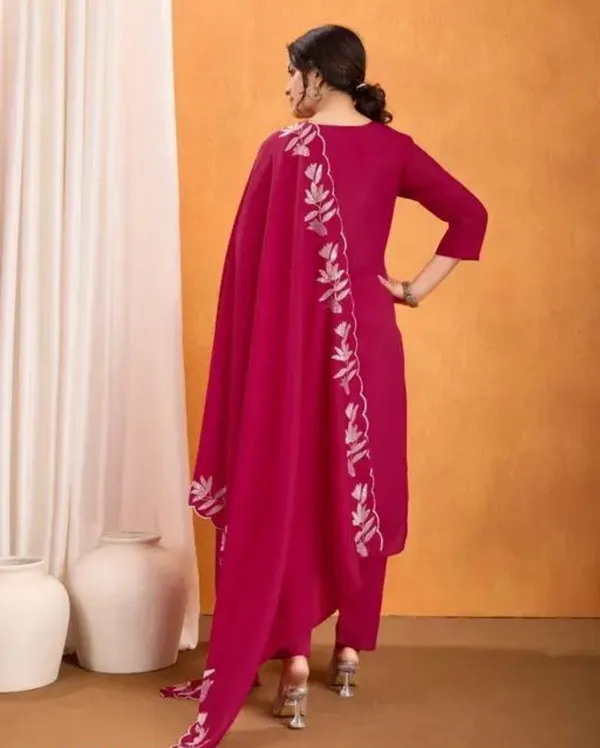 Magenta_Embroidered_Kurta_Set_With_Dupatta_Women's_Ethnic_Suit