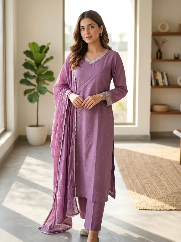 Purple_Ethnic_Kurta_Set_With_Dupatta_For_Women