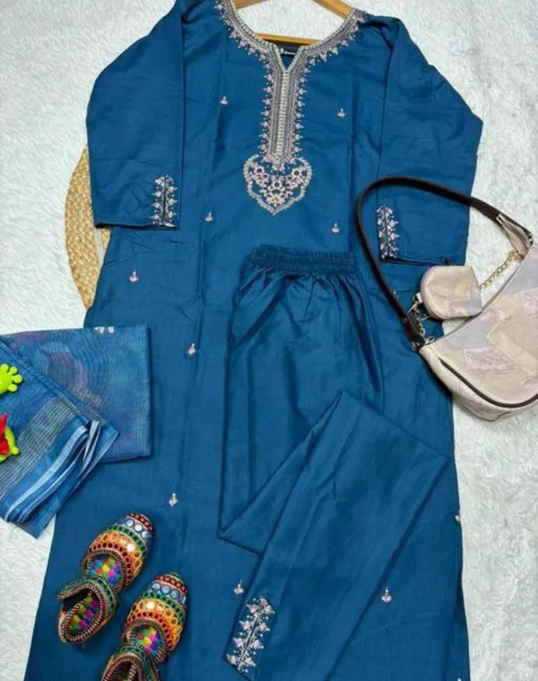 Teal_Blue_Embroidered_Chanderi_Silk_Kurta_Set_With_Floral_Dupatta