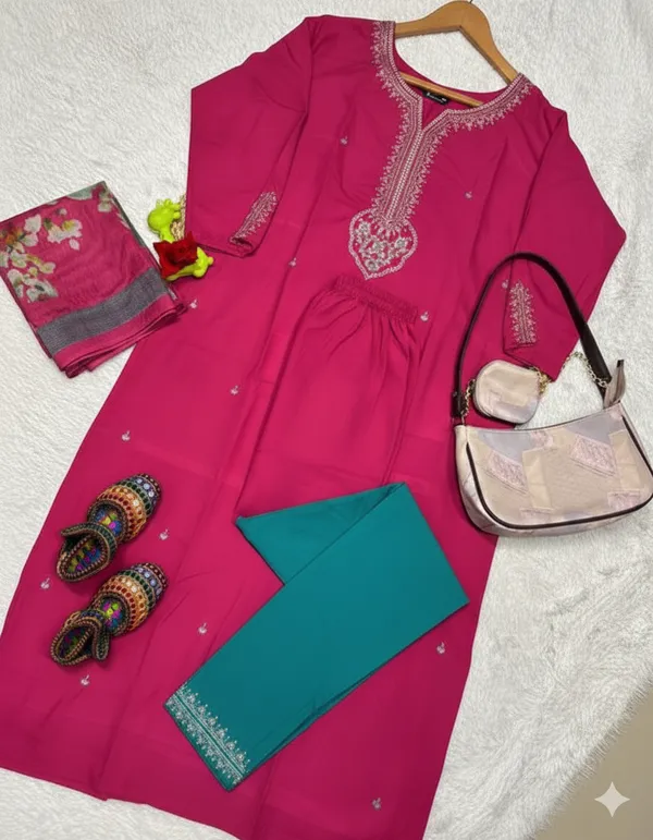 Pink_Embroidered_Ethnic_Kurti_With_Dupatta_Set