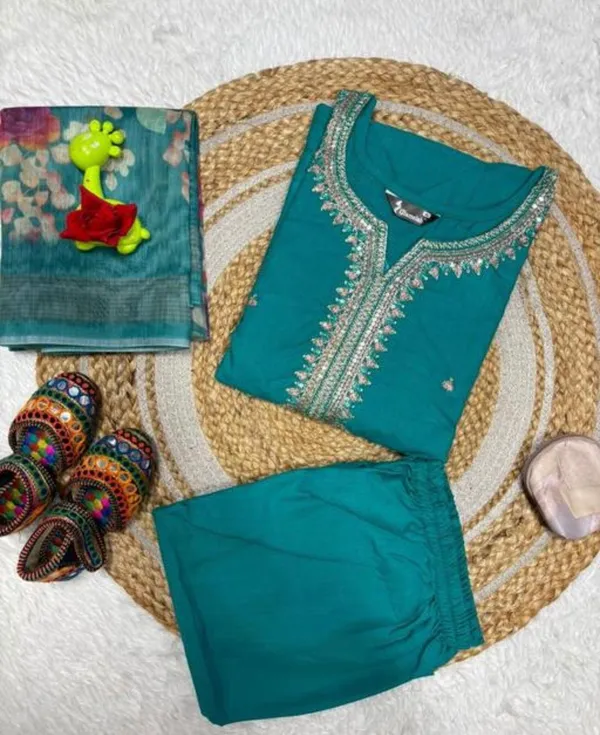 Turquoise_Embroidered_Ethnic_Suit_Set_With_Dupatta