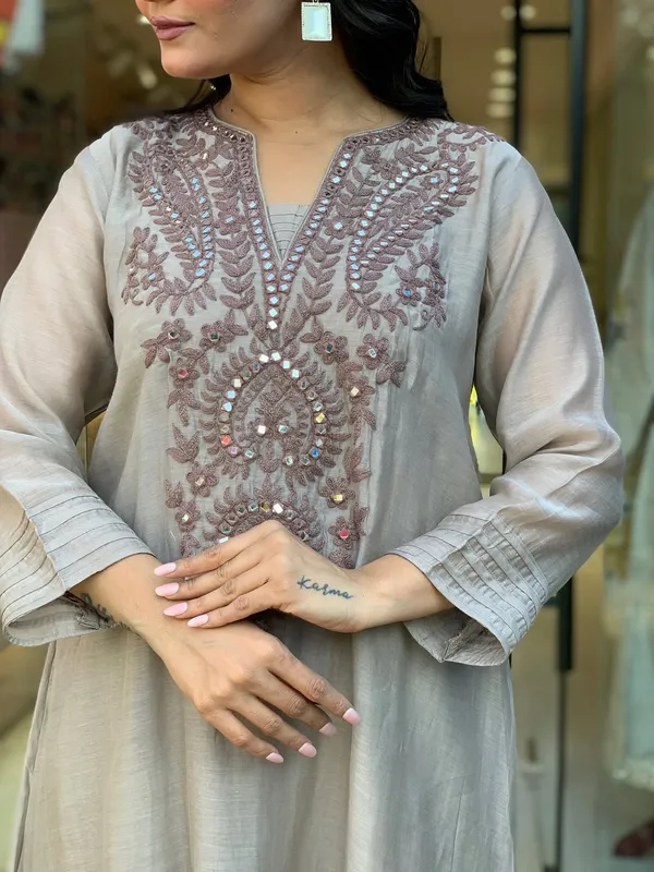 Grey_Embroidered_Silk_Kurta_Set_With_Sequin_Work