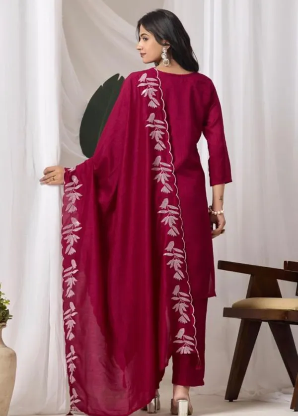 Pink_Embroidered_Ethnic_Co_Ord_Set_With_Dupatta
