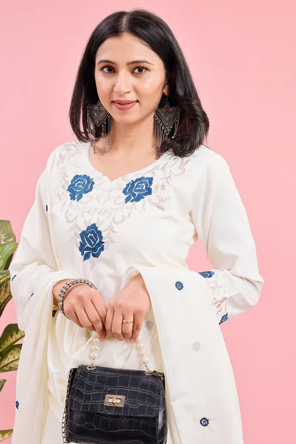 White_Embroidered_Floral_Kurta_Set_With_Blue_Rose_Motifs