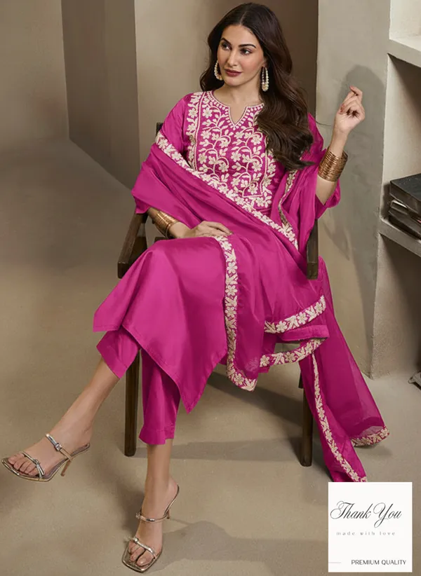 Magenta_Embroidered_Straight_Kurta_Set_With_Dupatta_Premium_Quality